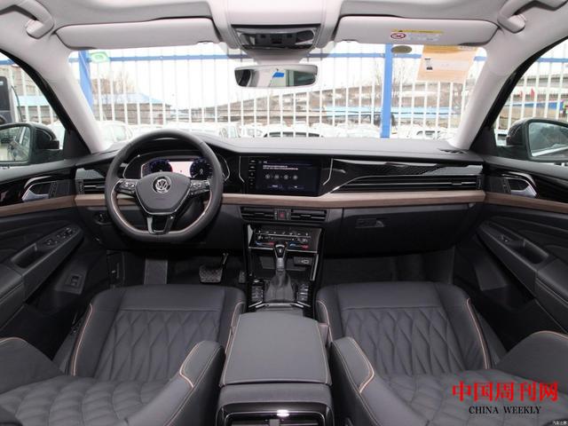 大眾帕薩特降至14.5W！品質(zhì)比肩奧迪A4L，還在考慮選本田雅閣