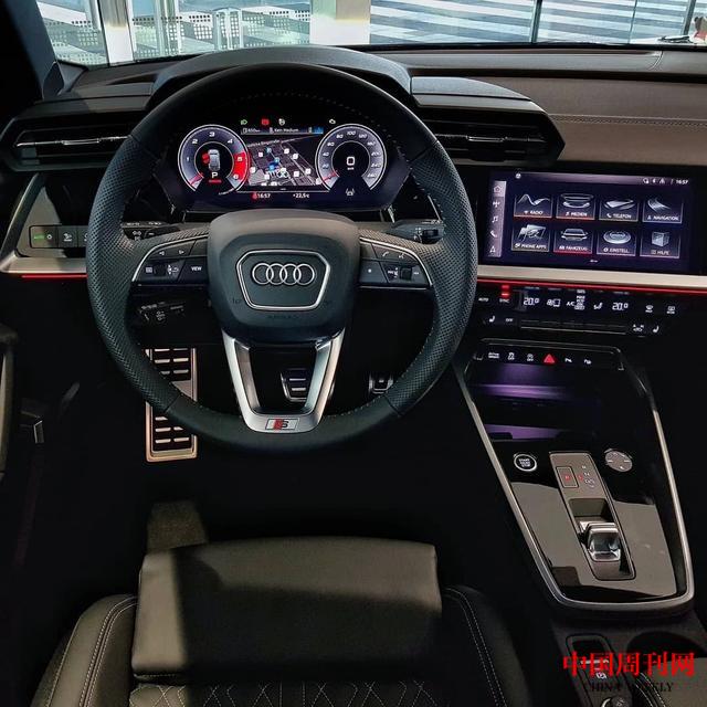 全新奧迪A3 Sportback實(shí)車現(xiàn)身，網(wǎng)友：這才是年輕人喜歡的菜