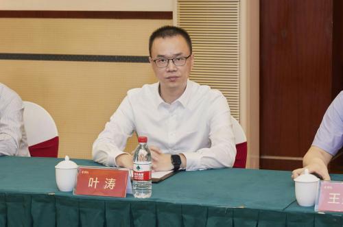 紫氣東來｜航運(yùn)市場再興波瀾，跨越東航“客貨齊飛”書歷史