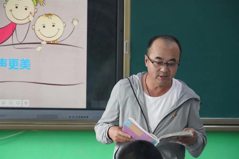 治多教師用堅(jiān)守精神扎根基層，點(diǎn)亮教育的希望明燈