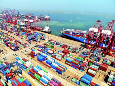 “拓展對外貿(mào)易，培育貿(mào)易新業(yè)態(tài)新模式”