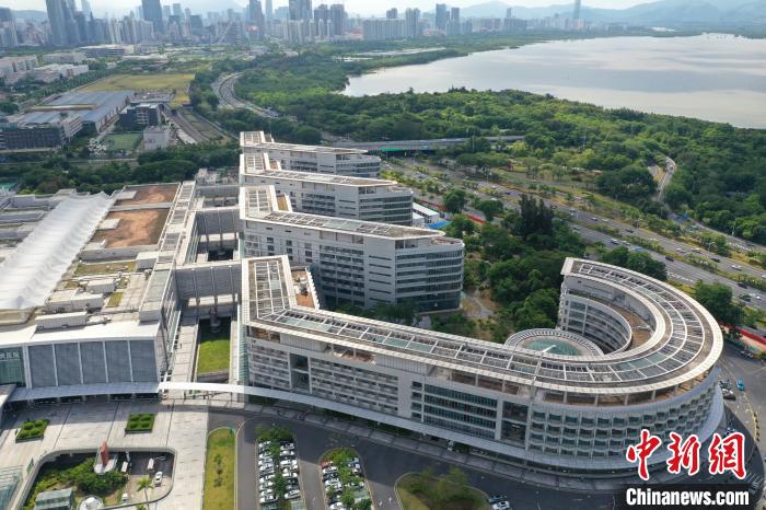 港大深圳醫(yī)院?！?lt;a target='_blank' href='http://www.chinanews.com/' >中新網(wǎng)</a>記者 陳文 攝