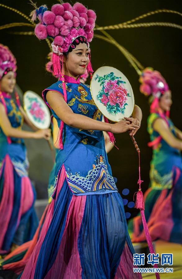 （文化）（7）第六屆中國詩歌節(jié)在成都開幕