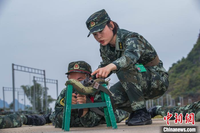 　果志遠(yuǎn) 攝