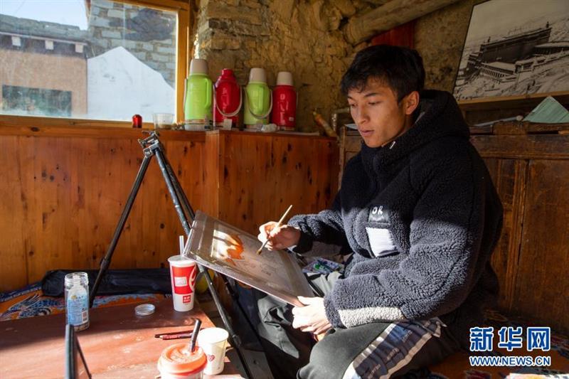 從高原山村走出來的丁真