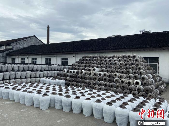 王羲之歸隱地紹興嵊州金庭觀 項菁 攝