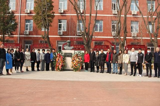 北京市佟麟閣學(xué)校開(kāi)展“緬懷先烈 致敬英雄”主題活動(dòng)
