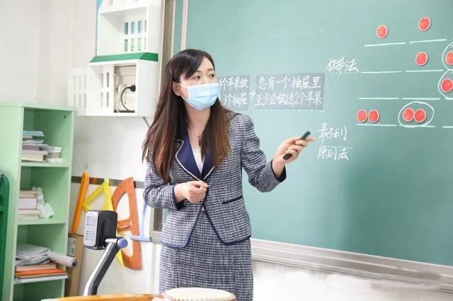 朝陽(yáng)區(qū)芳草地國(guó)際學(xué)校世紀(jì)小學(xué)圓滿(mǎn)完成素質(zhì)教育綜合督導(dǎo)工作