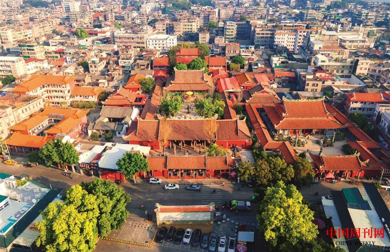 攝圖網(wǎng)_502353965_潮州古城開元寺航拍(企業(yè)商用).jpg 攝圖網(wǎng)_502353965_潮州古城開元寺航拍(企業(yè)商用).jpg